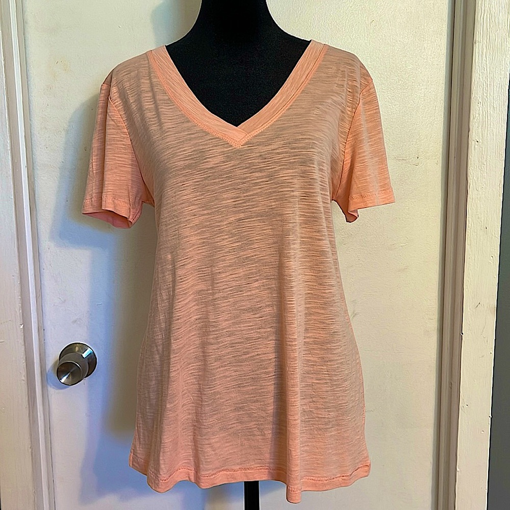 NWOT Maurices 24/7 Dawson V Neck Tee. Size Small.